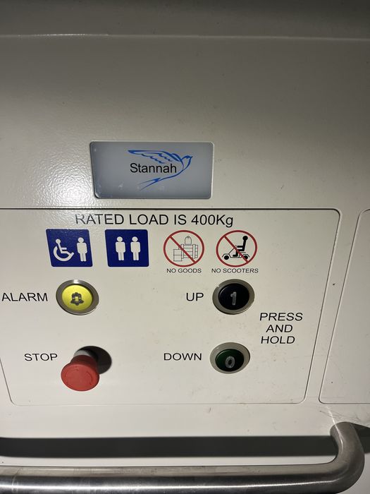 Lift interior pentru Persoane cu Dizabilitățati Handicap Batrani