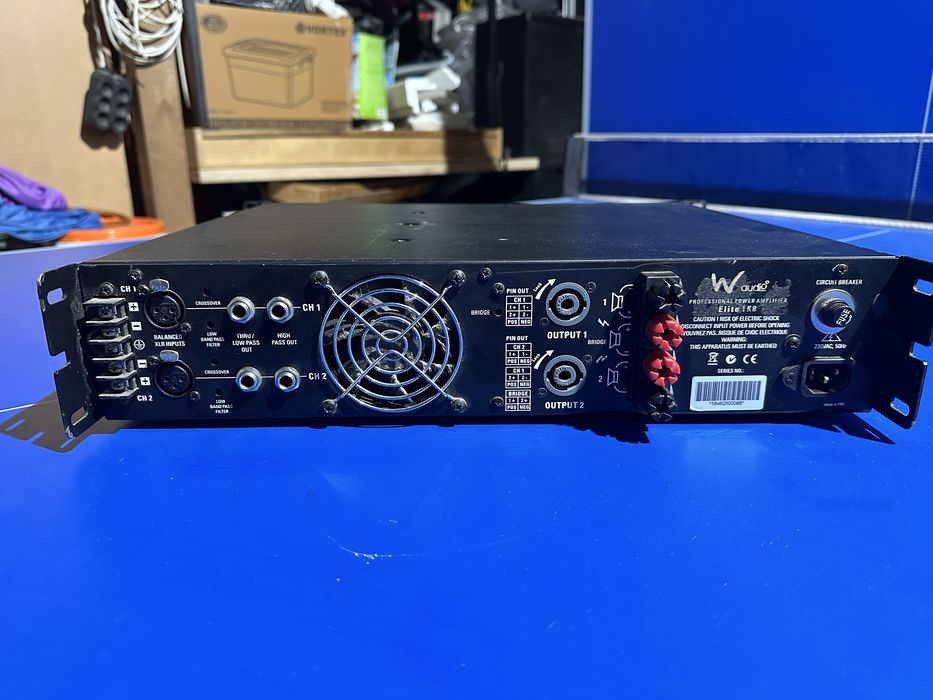 Sistem sunet 300/600w peavey/w acoustic