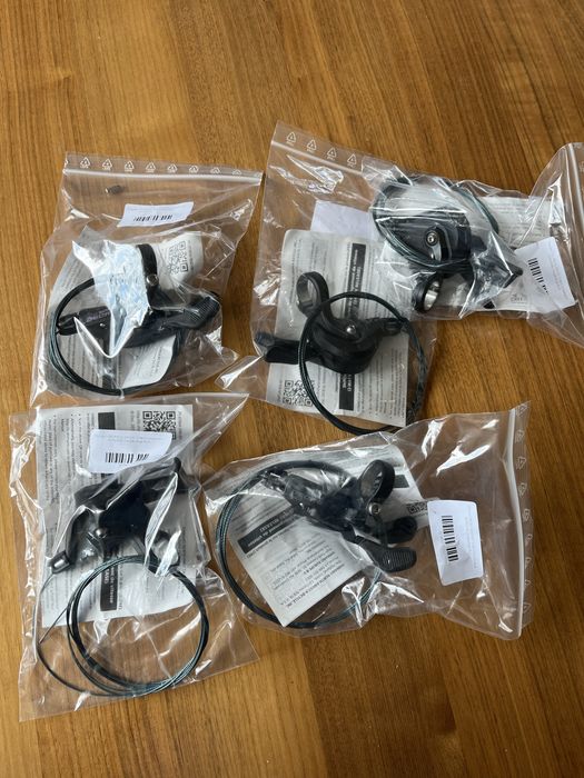 SHIMANO SL-M6100 DEORE 12S Дясна команда скоба
