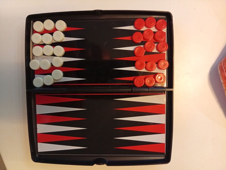 Мини магнитен шах