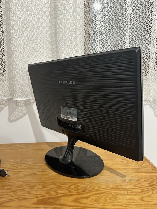 Monitor Samsung LED Full HD 24 inch SyncMaster SA300 60Hz