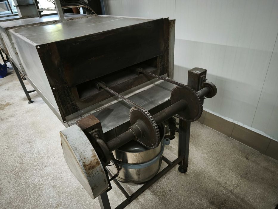 Тунелна поточна лентова фурна пещ 10 метра.