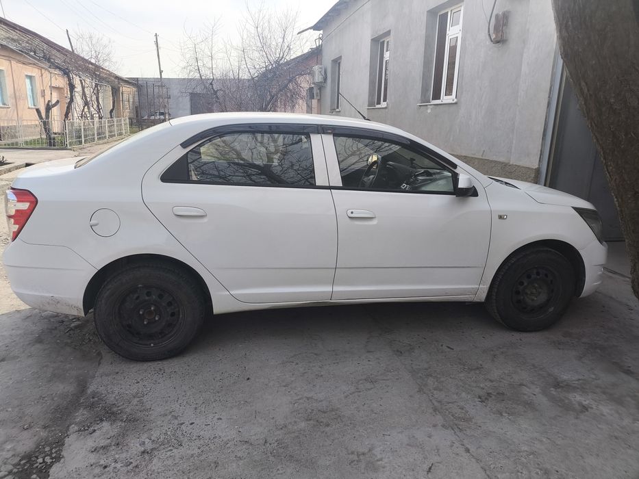 Кобальт 1 позется