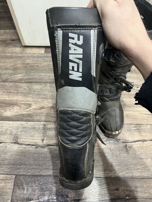 Мотоботы Raven