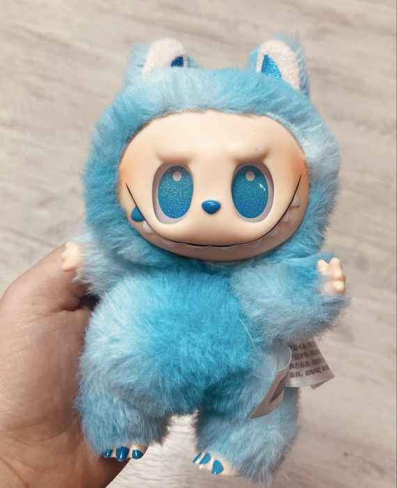 продам новую игрушку лабубу