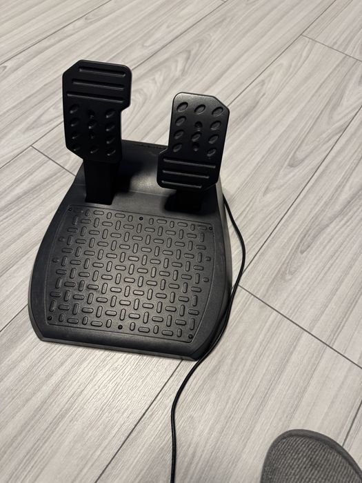 volan thrustmaster ferrari