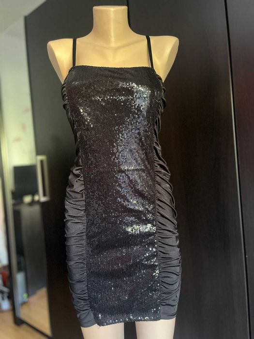 Rochie seara cu paiete