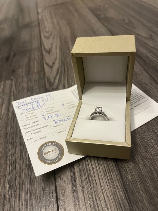 Inel de argint cu piatra