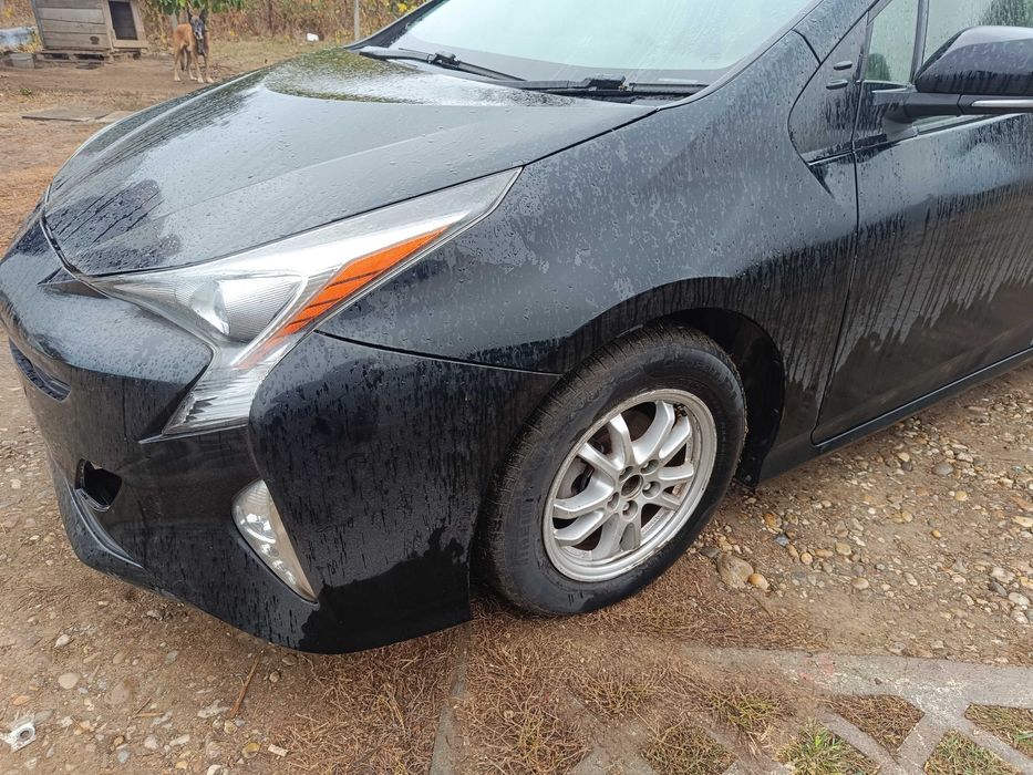 Aripa stanga fata Toyota Prius G4 neagra originala 2016 2021