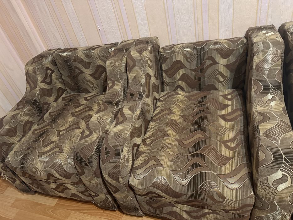 Комплект мебели для зала срочно