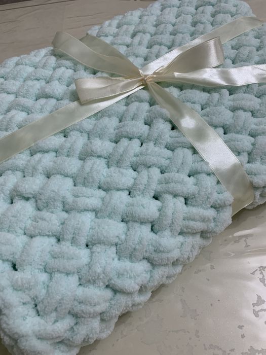 Детские одеяла ручной работы. Пледы из Ализе пуффи на заказ