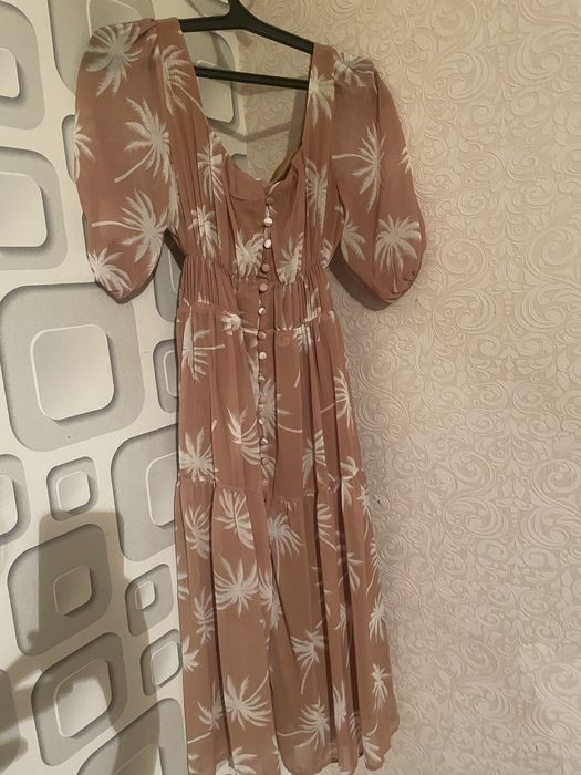 Продается платья