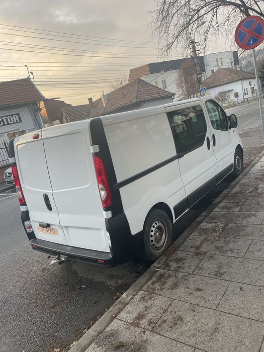 Opel Vivaro 5+1 2013 2.0CDTI euro 5 model lung