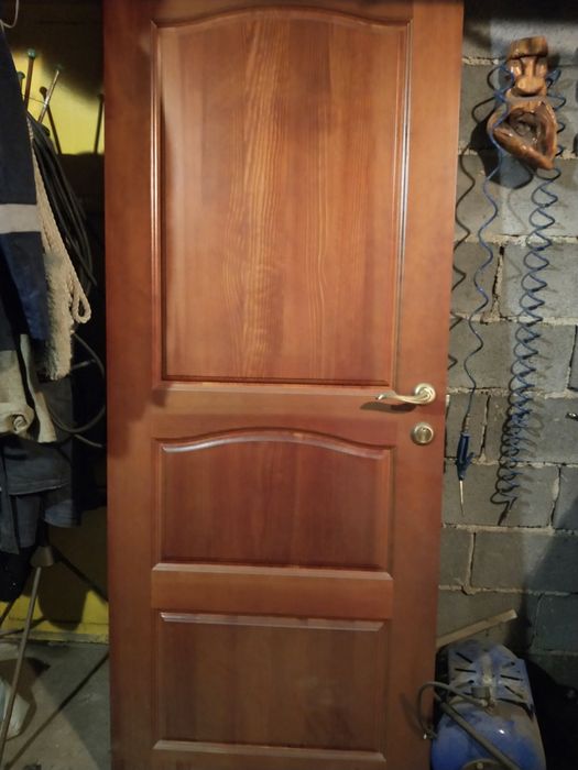 Дверь входная без коробки