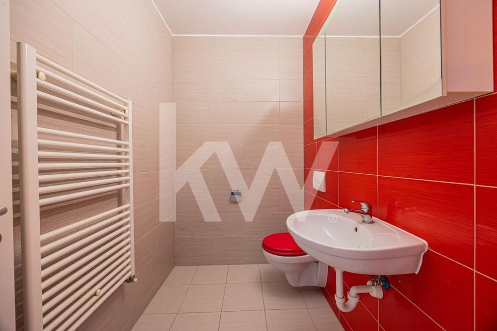 Apartament 3 camere de vânzare, loc de parcare, boxă dublă Avantgarden 3