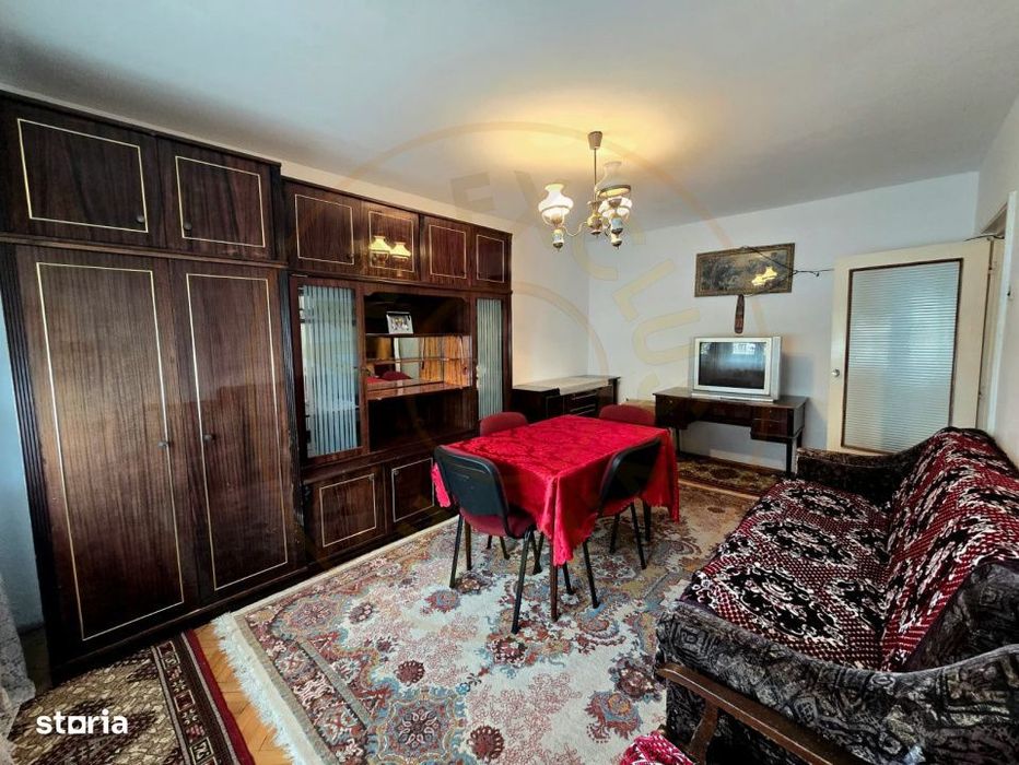 De vanzare apartament 4 camere Careiului Satu Mare