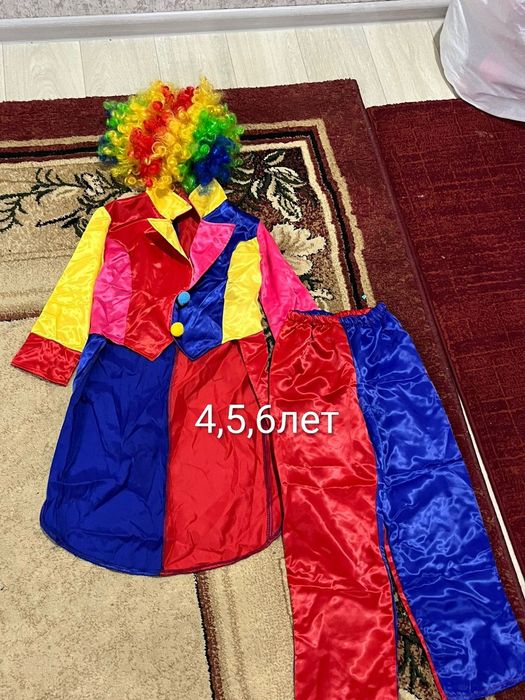 Продам новогодние костюмы
