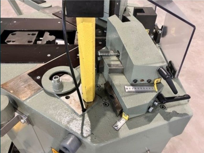 Автоматична ъглонабивна машина Pressta Eisele 2000 - Германия