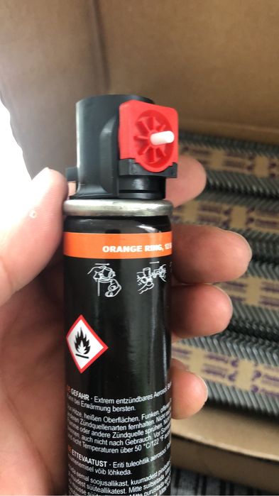 Buteli gaz pistoale de batut cuie in lemn