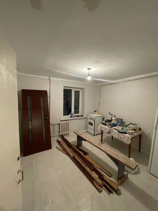 Продется 1комнт кв ( общежитие)