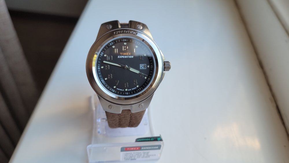 Timex Expedition Metal Field