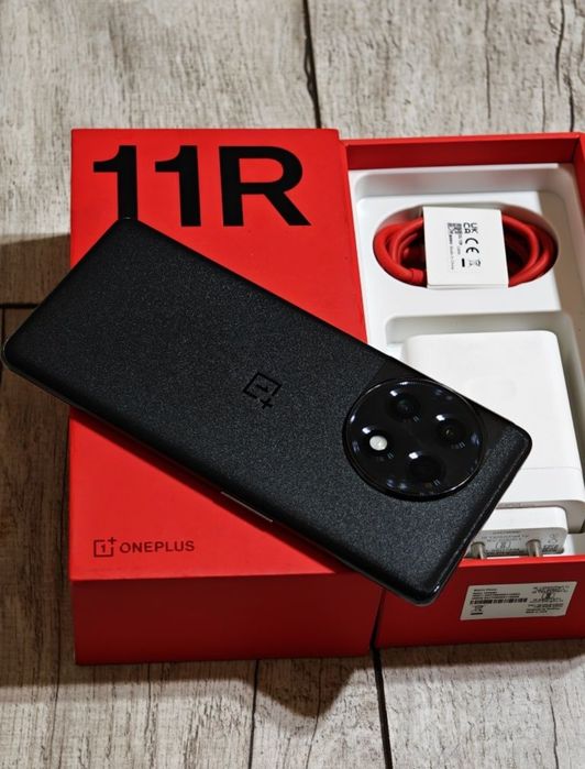 Продам OnePlus 11R новый