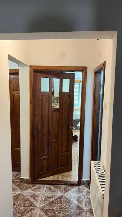 Inchiriez sau vand apartament