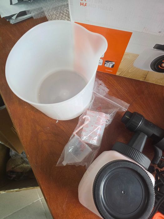 Pistol Pulverizare Fina Black+Decker HVLP200 400W 1200ml