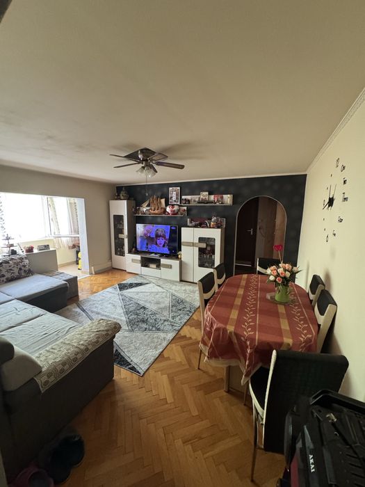 Apartament 3 camere micro 16