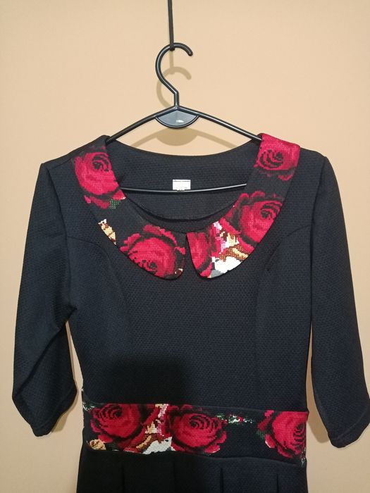 Rochie Nicoleta poliester creponat, 44(1) talie subțire, fustă plisată