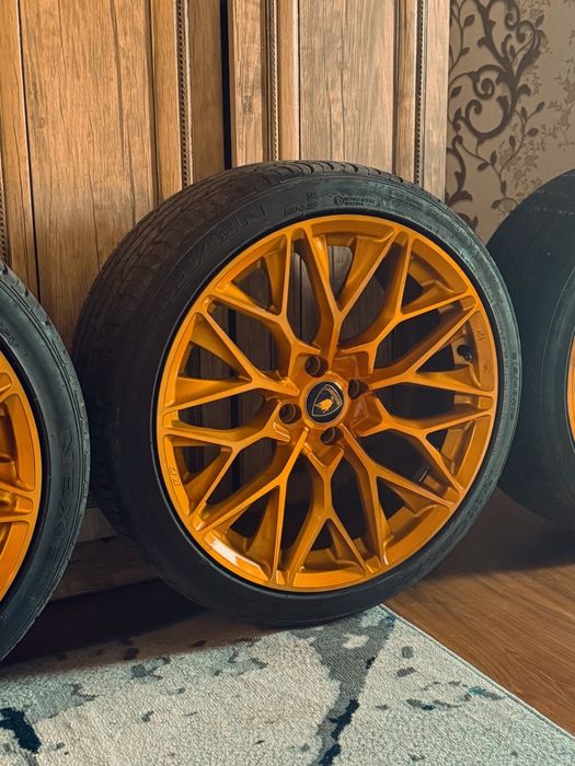 Lambo diska R18 sotiladi