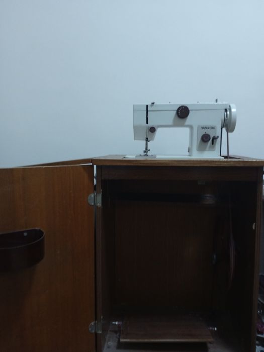 Продаётся швейная машина чайка 134А отличном состоянии