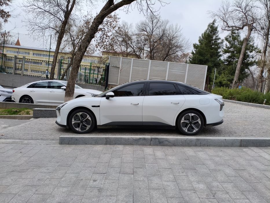 Срочно. Электро автомобиль 620км