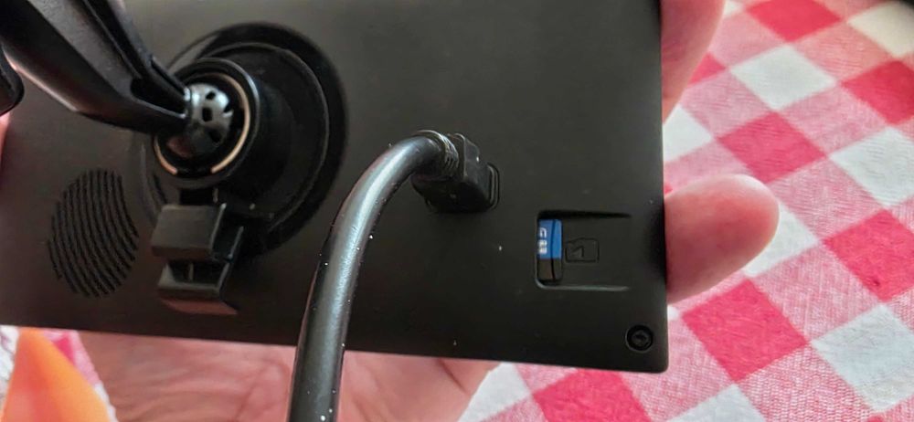 Навигация Garmin Nuvi 65 6 инча най-новите карти за цяла Европа и Турция пълен комплект