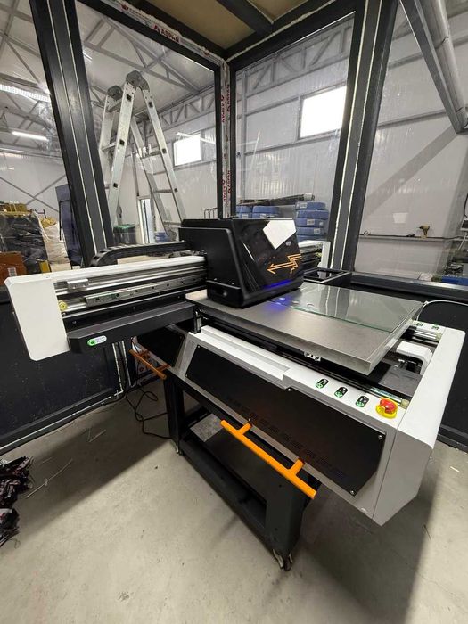 Широкоформатный УФ принтер! Горизонтальный принтер