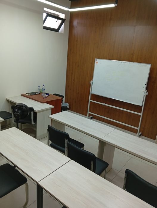 Ofis va o'quv markazi uchun hona