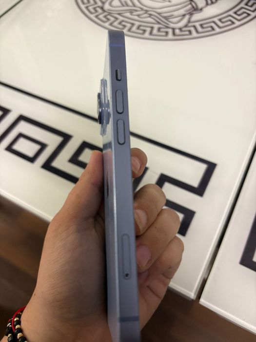 Vând IPhone 14 blue