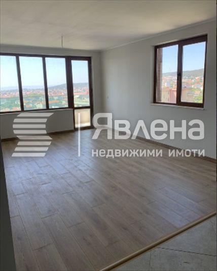 Двустаен панорамен апартамент завършен до ключ