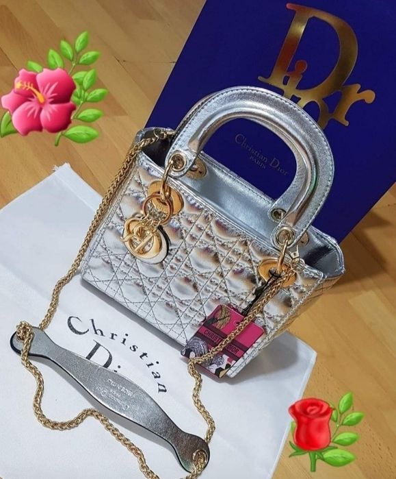 Geanta silver/mini,model Lady,curea detasabila, saculet, etichetă