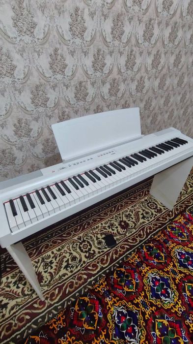 Yamaha pianino sotiladi