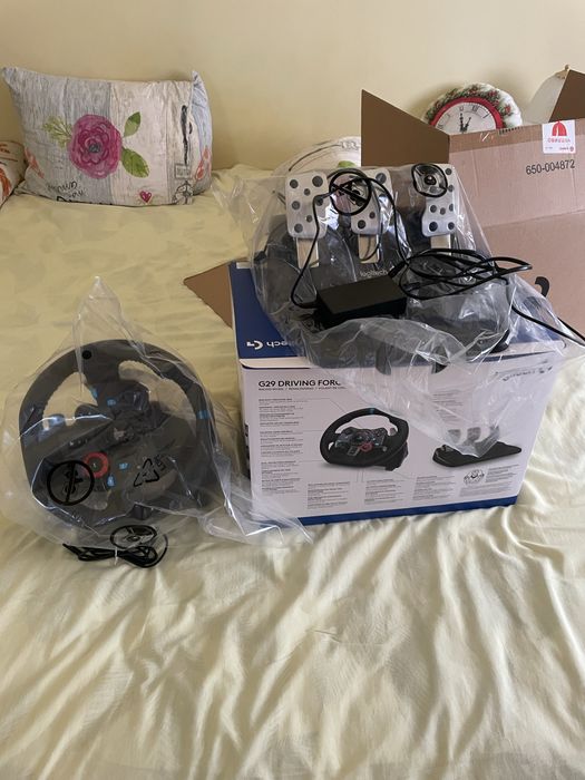 Logitech G29 не е ползван!