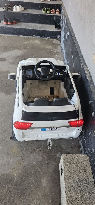 Детская машинка...
