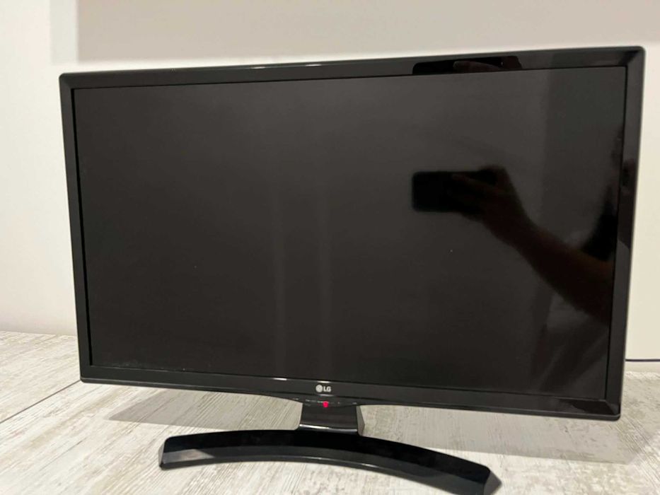 Телевизор/Монитор LG, 24 инча