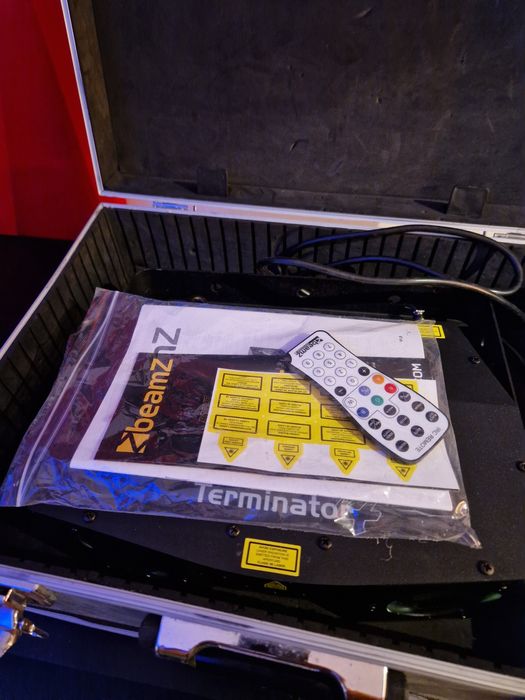 Lumini  , Beamz terminator 4. Ca noi