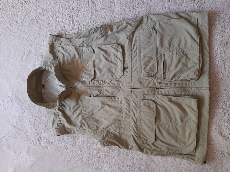 Salewa мъжки елек L размер.