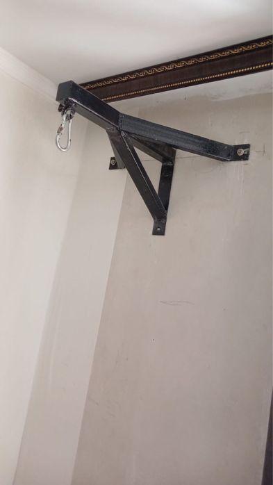 Крепление для груши настенное