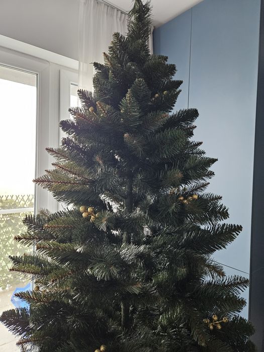 Vând brad artificial folosit 1 singura data