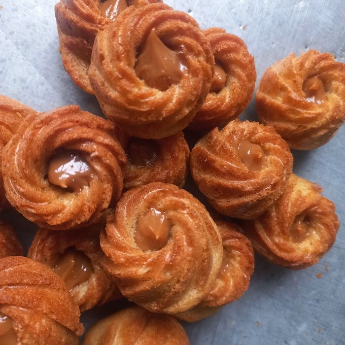 Кандитер махсулотларидан ургатамиз