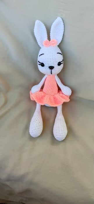 Плетени играчки - зайчета