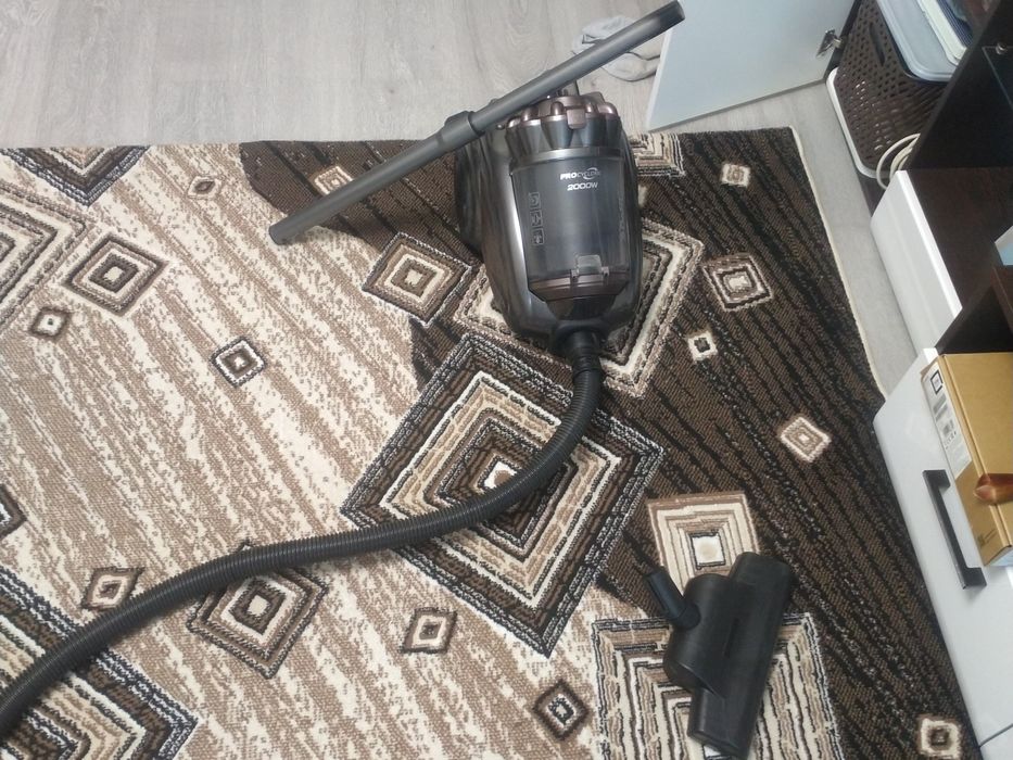 Продам диван на запчасти